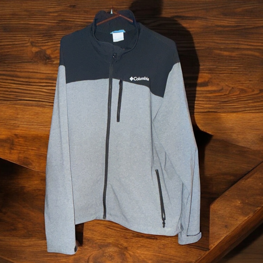Men's Columbia Black and Grey Trail Softshell Jacket, XXL